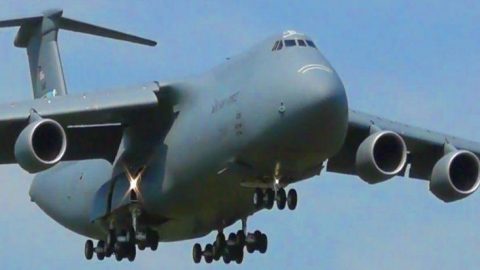 Colossal C-5M Super Galaxy Hits Heavy Landing – Biggest Of The Big | Frontline Videos