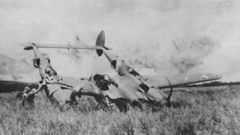 P-38 Lightning’s Fatal Flaw | Frontline Videos