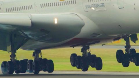 This Jet Might Be A Little Too Big For A Single Wheel Landing – But He Goes For It Anyway | Frontline Videos