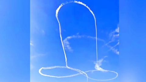 After This Video Surfaces Navy Announces Punishment For ‘Cocky’ Pilot’s Sky Art | Frontline Videos