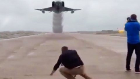 F-4 Phantom Nearly Wipes Out 2 Guys Who Thought They Were Brave | Frontline Videos