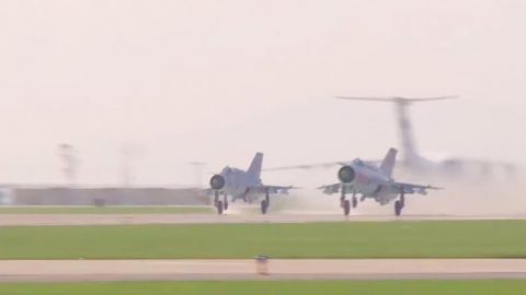 The Time When N. Korea Hosted Its First Ever Military Airshow | Frontline Videos
