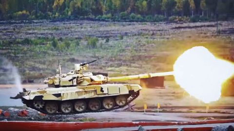 In Russia, Hitting A Jump With A Tank While Firing Is Apparently A Thing | Frontline Videos