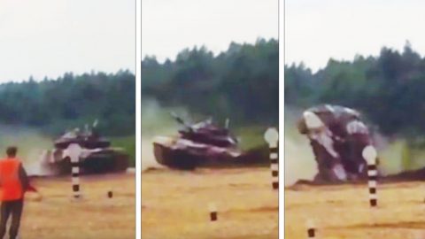 Tank Crew Shows Off By Drifting, But Things Don’t Go Too Well | Frontline Videos