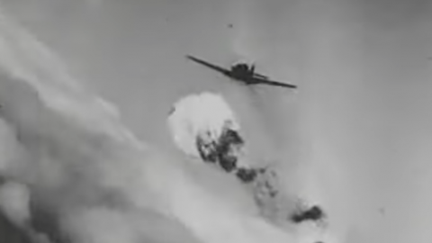 WWII Footage: Luftwaffe Fighters Take On Allied Bombers | Frontline Videos