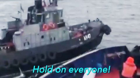 New Video Shows Russian Navy Ramming Ukrainian Boat Further Escalating Region’s Tensions | Frontline Videos