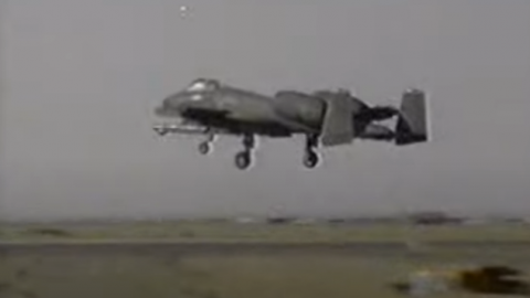 Battle-damage Warthog Lands With No Flaps or Speed Brakes During Desert Storm | Frontline Videos