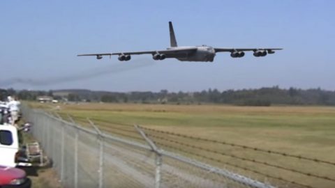 B-52 Fast Low Flyby Will Make You Feel Its Power | Frontline Videos