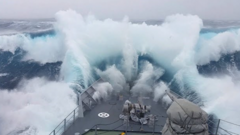 WARSHIP Hit By Monster Wave Near Antarctica | Frontline Videos