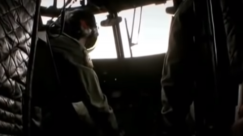 Chinook Pilot takes a headshot- Then Flies Home | Frontline Videos
