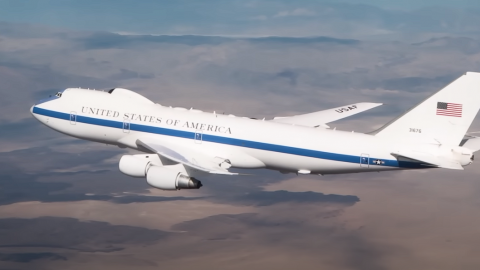 Why US Spent Billion $ to Make this Presidential 747 Fly for One Week Non Stop | Frontline Videos