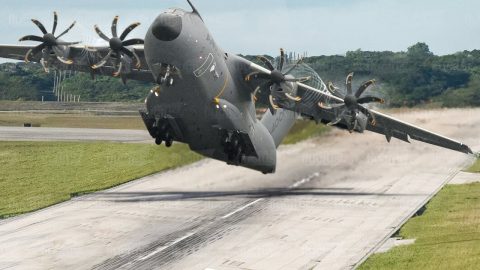 Why Airbus Spent Billion $ to Make its Massive A400M TakeOff Quickly | Frontline Videos