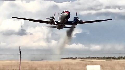 Plane Engine Fails After Takeoff | Frontline Videos