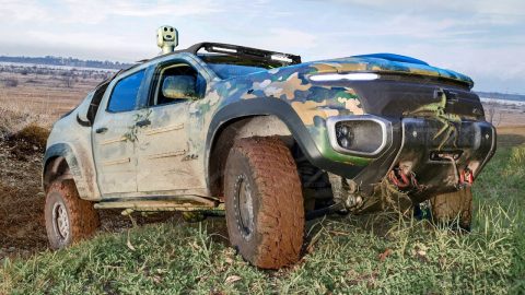 US Army Modified this Chevrolet into an Extreme off-road Hydrogen Truck | Frontline Videos