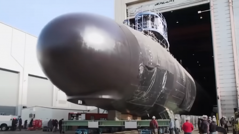 What Ever Happened To Cargo Submarines? | Frontline Videos