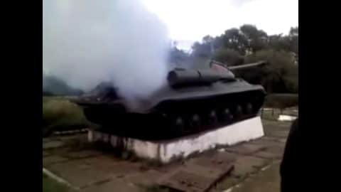 Pranksters Start Up Vintage WW2 Tank On Monument | Frontline Videos